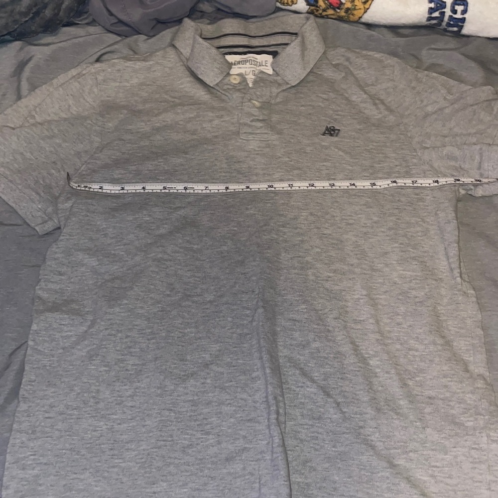 Grey Aeropostale polo 15 year old piece of pristine clothing